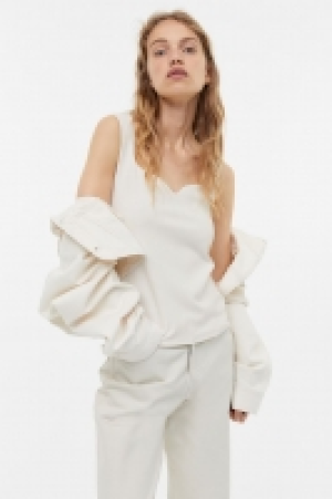 HM  Sweetheart-neck top
