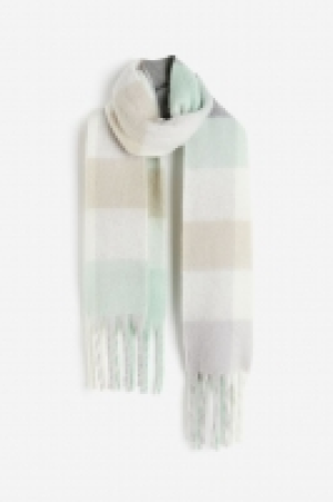 HM  Scarf