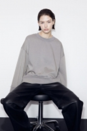 Oversized sweatshirt 11.00 €
