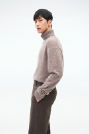Loose Fit Wool polo-neck jumper