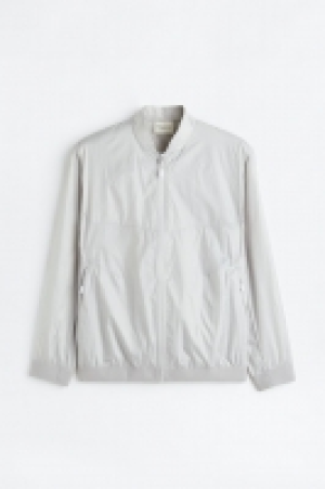 Lightweight running jacket 9.00 €