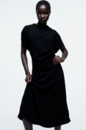 HM  Tapered-waist dress