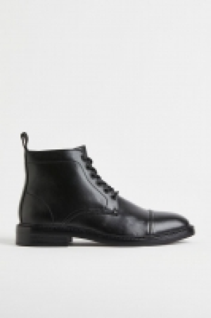 Lace-up boots