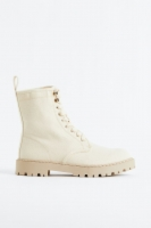 Chunky canvas boots
