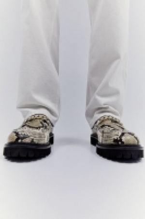 Chunky loafers