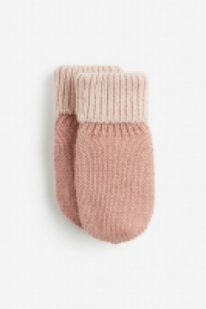 Knitted mittens