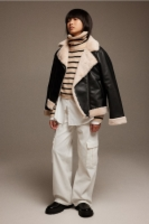 Wide Leg Low Cargo Trousers