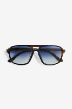 Sunglasses 9.99 €