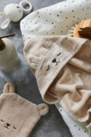 Hooded bath towel 14.99 €