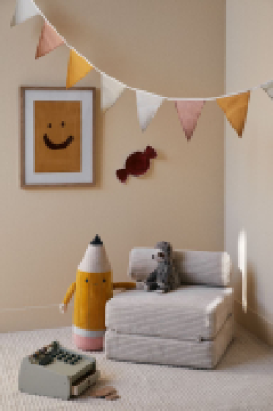 HM  Pennant bunting