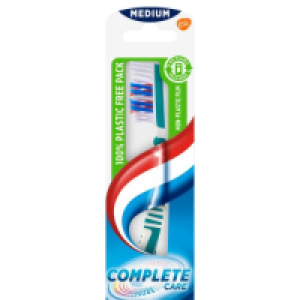 SuperValu  Aquafresh Complete Care Medium Toothbrush